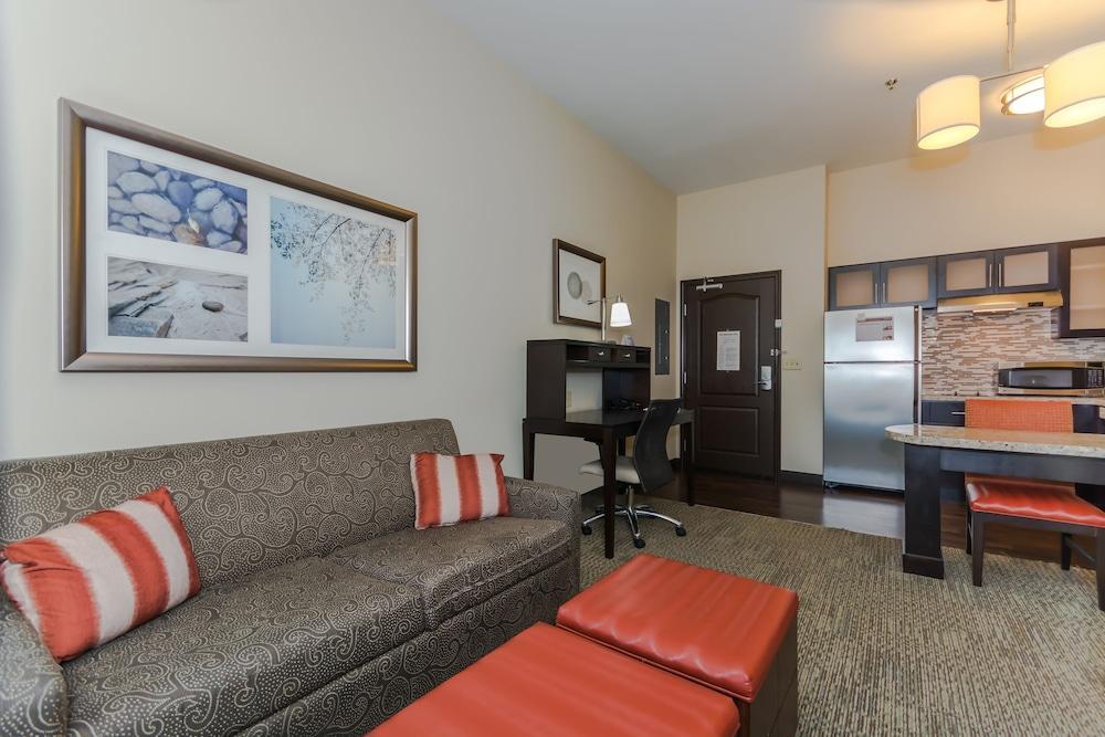 Staybridge Suites Grand Forks By Ihg Exterior photo