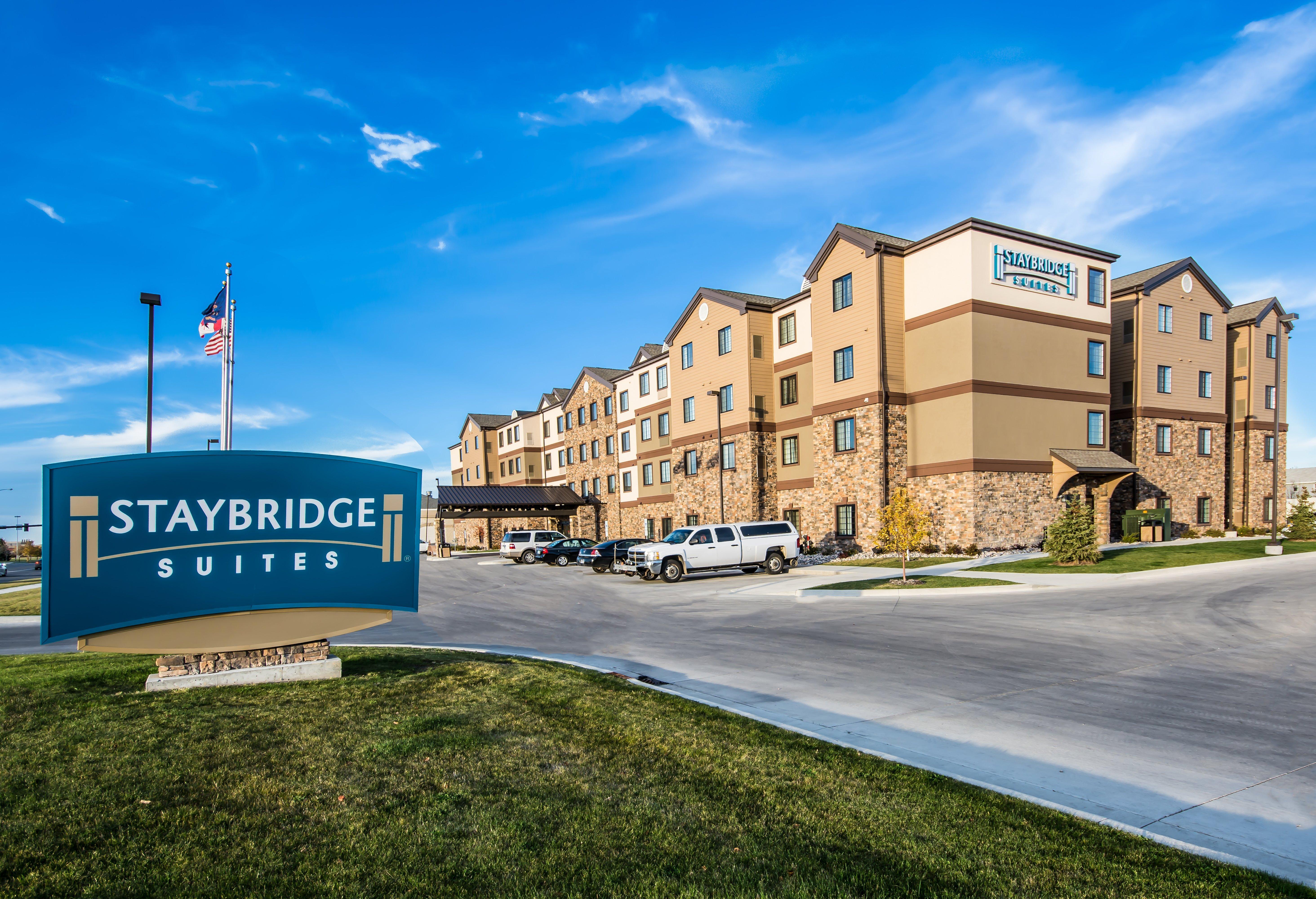 Staybridge Suites Grand Forks By Ihg Exterior photo