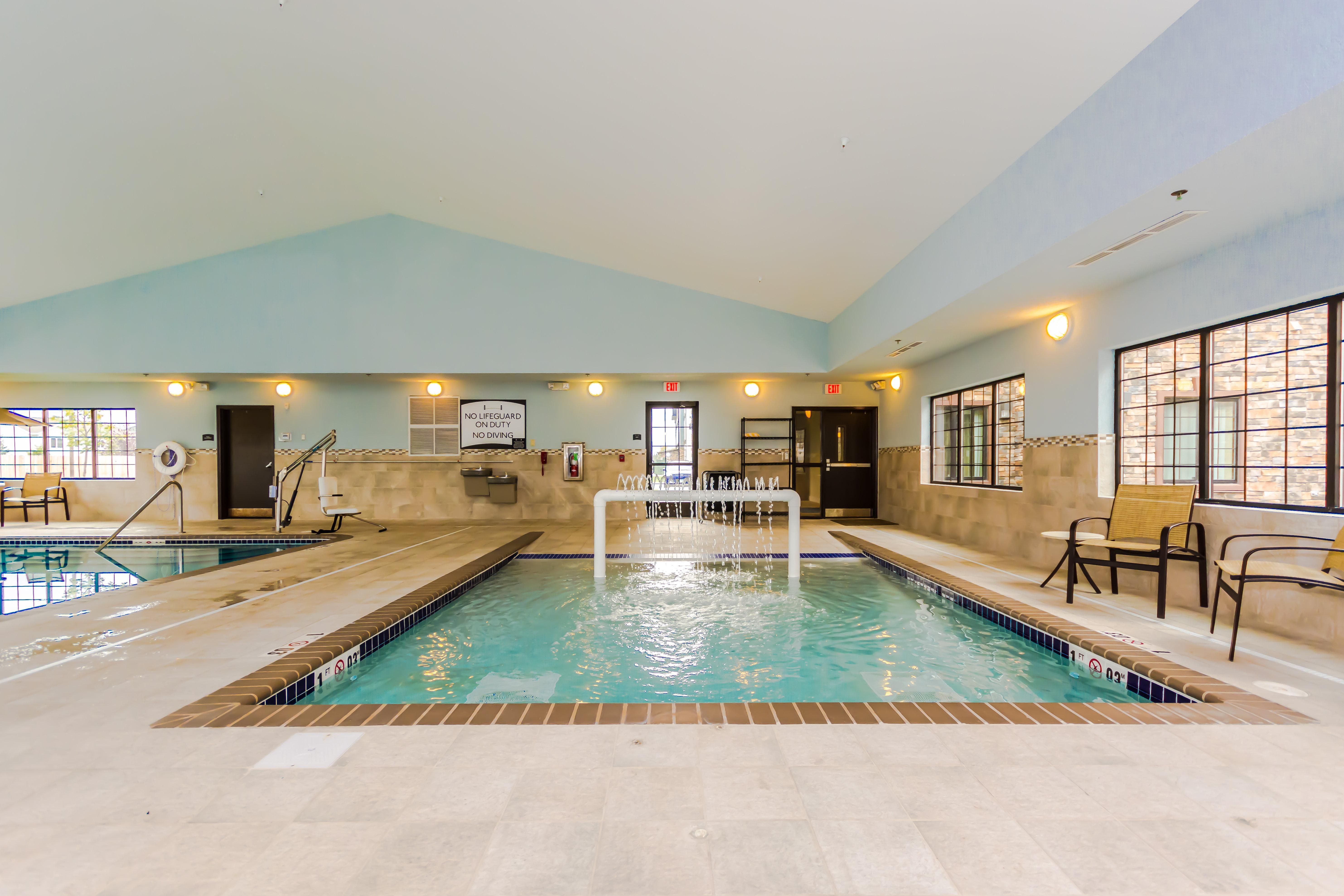 Staybridge Suites Grand Forks By Ihg Exterior photo