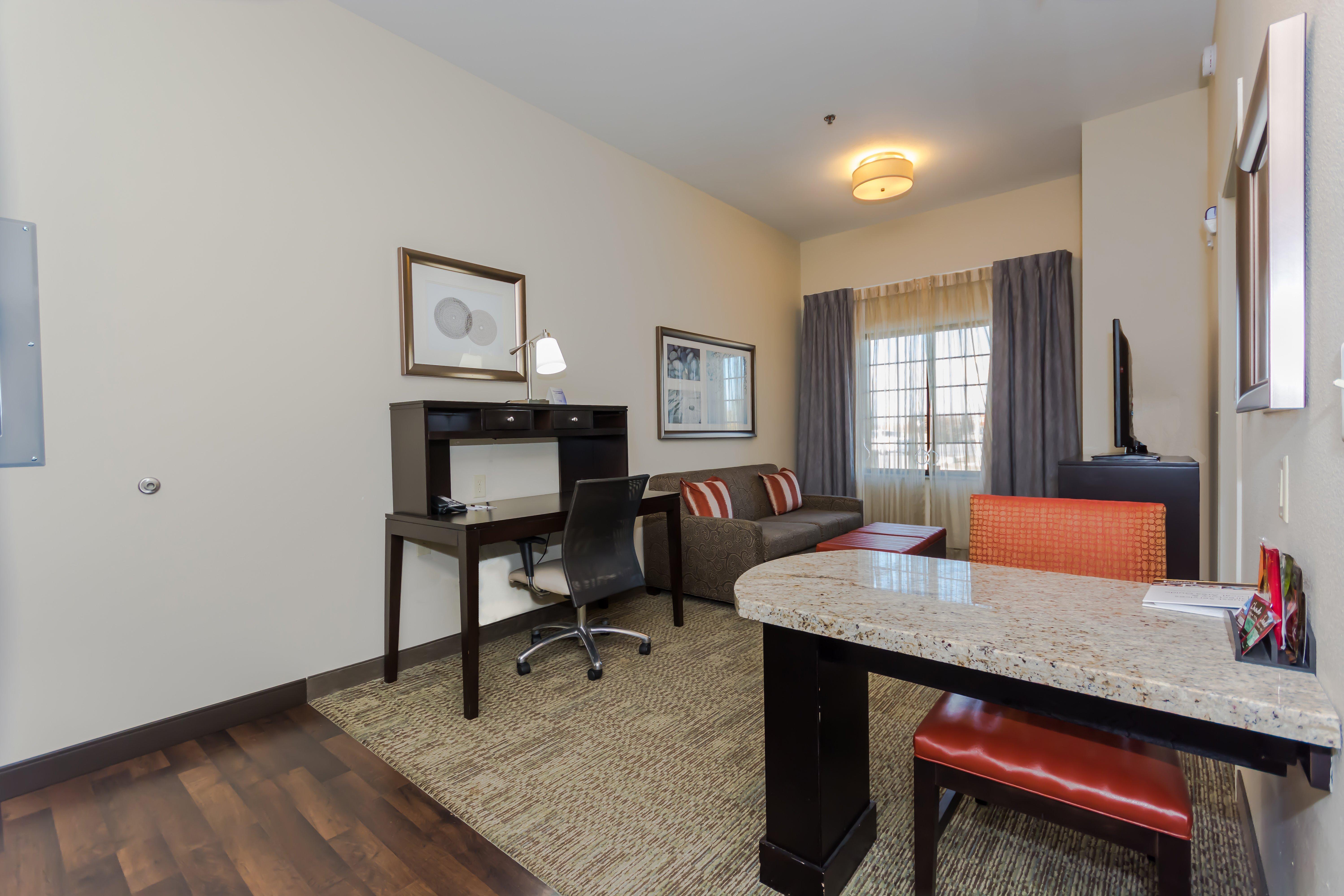 Staybridge Suites Grand Forks By Ihg Exterior photo
