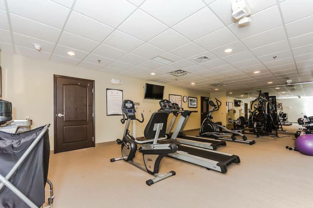 Staybridge Suites Grand Forks By Ihg Exterior photo